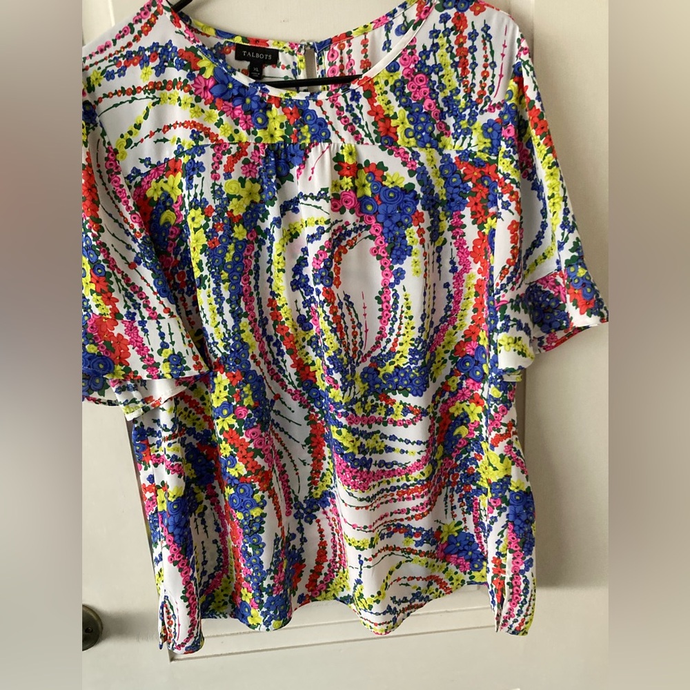 Colorful Floral Patterned Blouse - Picture 2 of 6